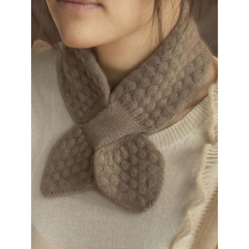 100% Pure Cashmere Moss Stitch Bowknot Scarf - Image 9