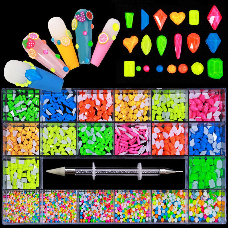21 Grid Boxed Nail Rhinestone Flat Glass Nail Rhinestone Jewelry Set - Image 3