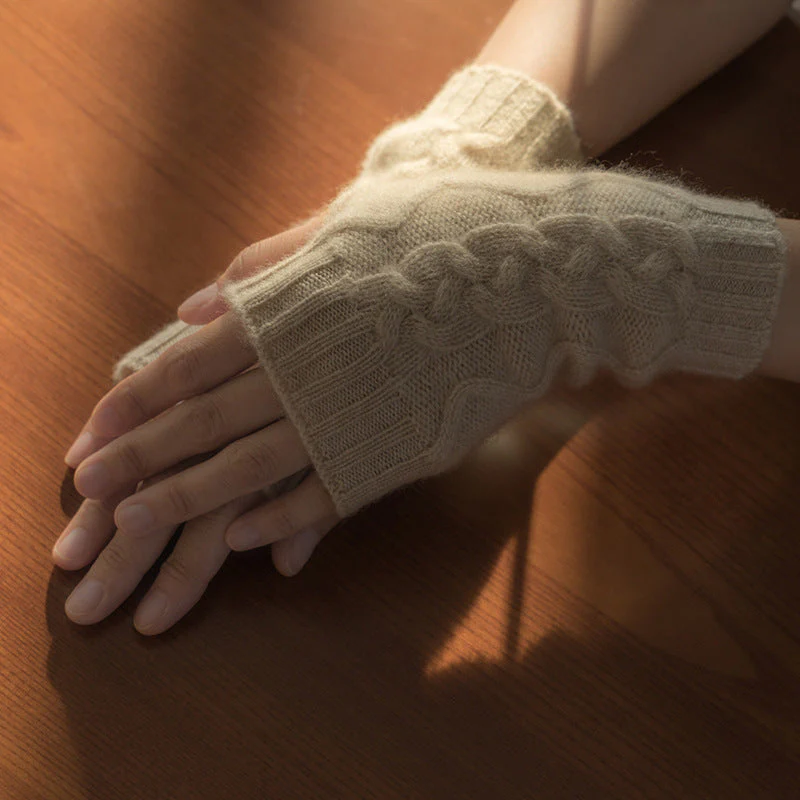 Cashmere Autumn And Winter Half Finger Twist Gloves - Image 3
