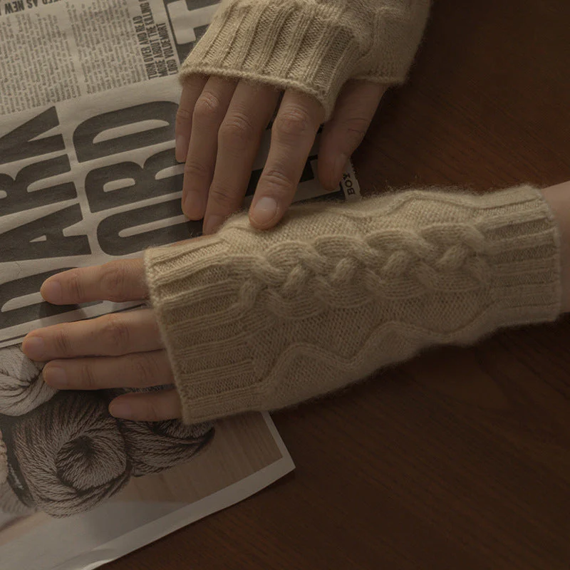 Cashmere Autumn And Winter Half Finger Twist Gloves - Image 4