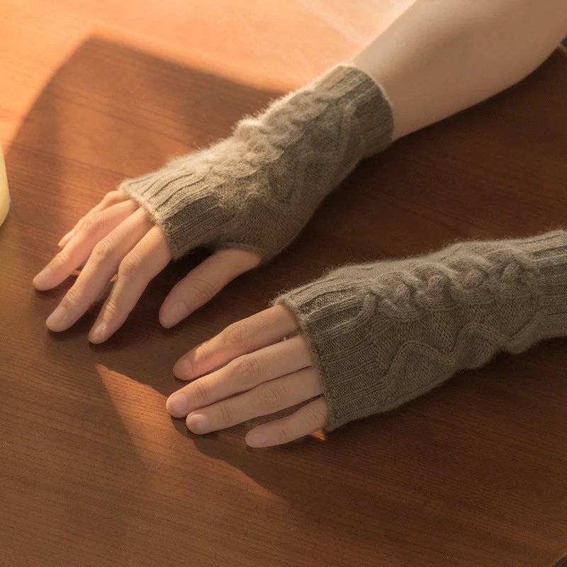 Cashmere Autumn And Winter Half Finger Twist Gloves - Image 9