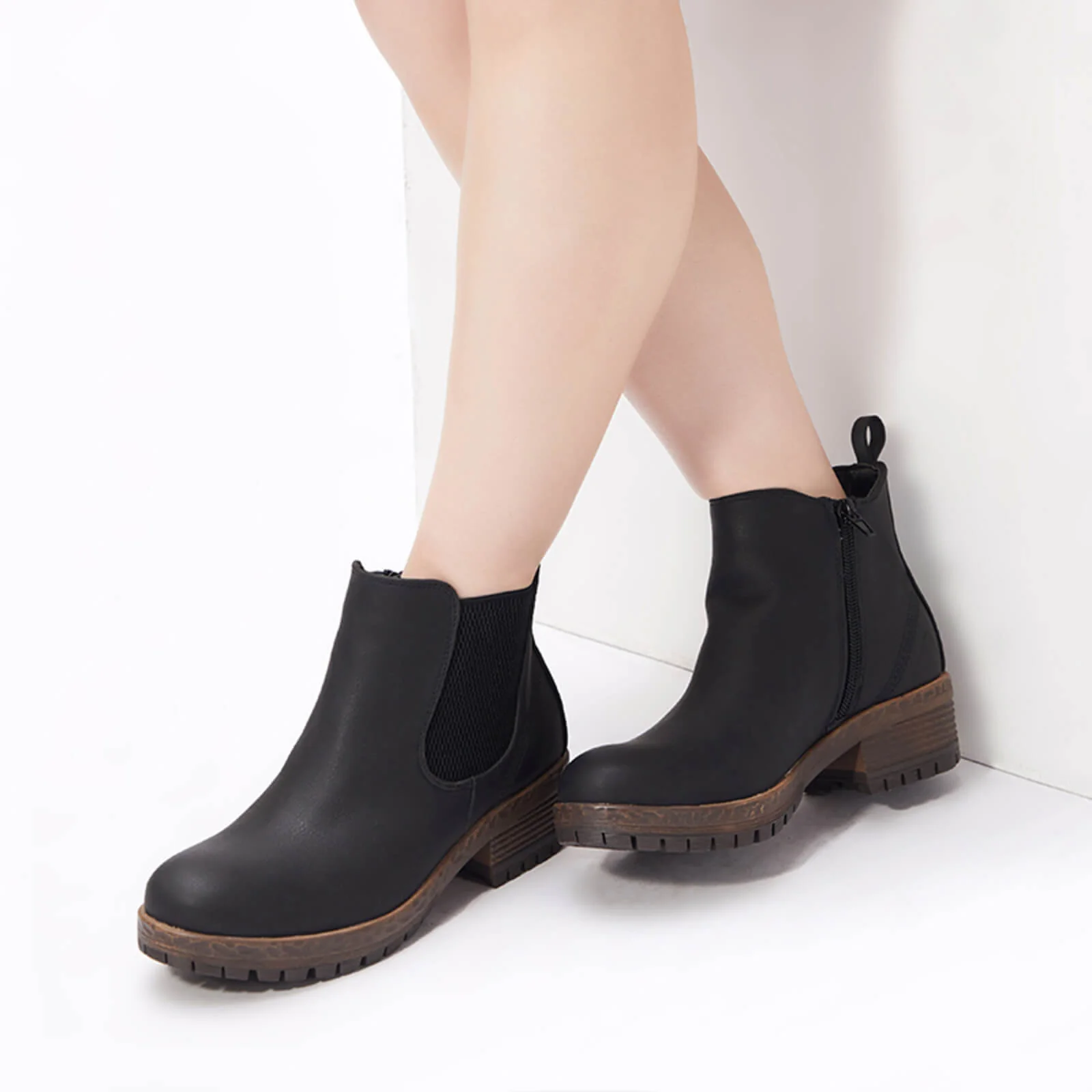 Low Heel Vintage Style Chelsea Ankle Booties - Image 23