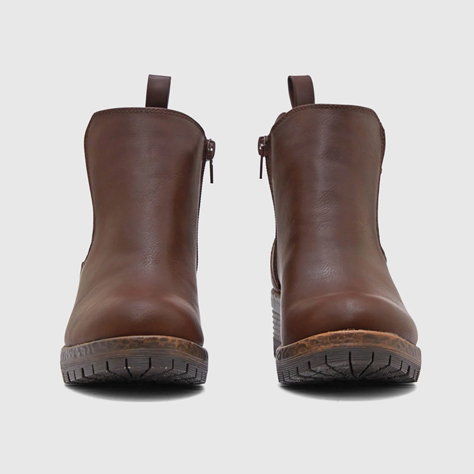 Low Heel Vintage Style Chelsea Ankle Booties - Image 29