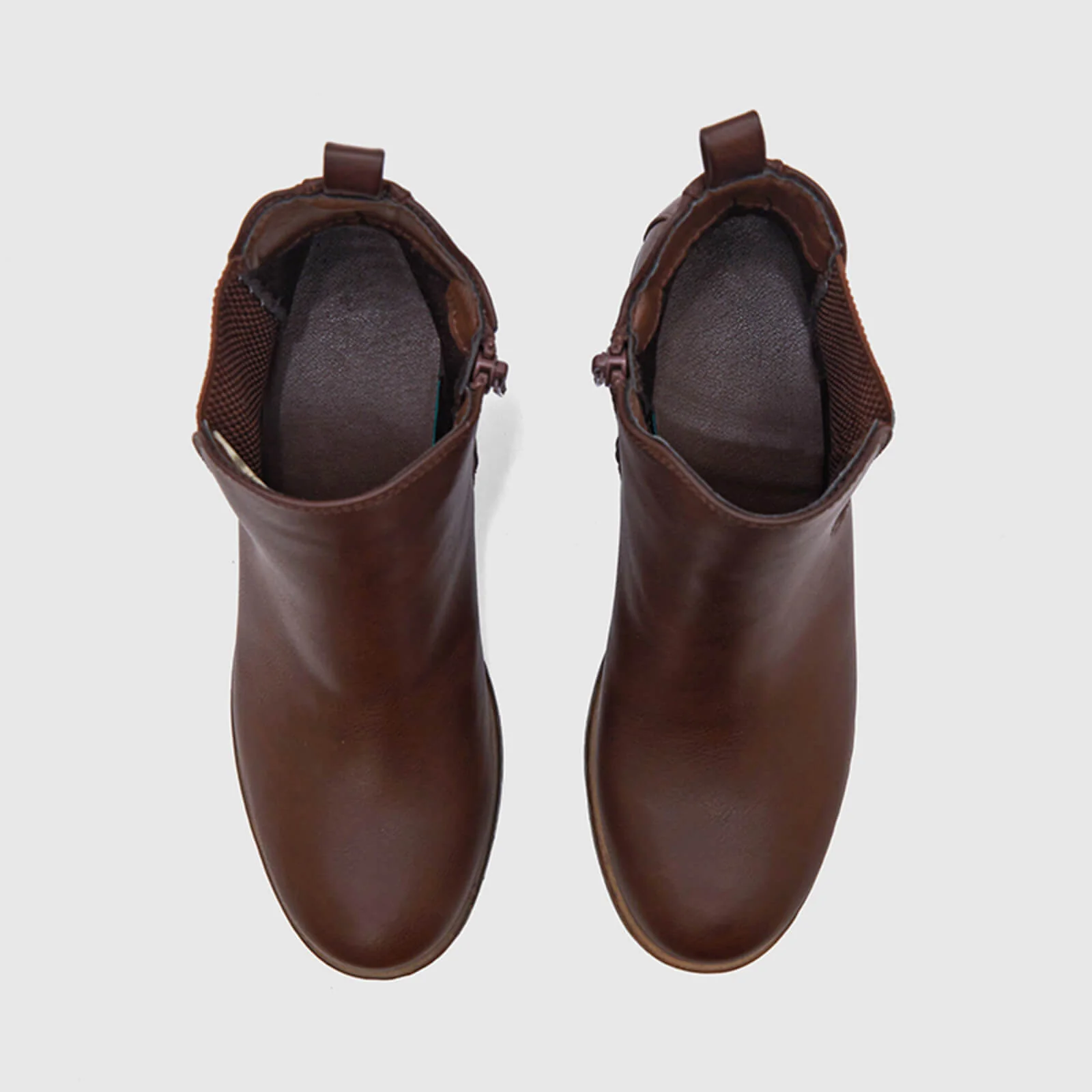 Low Heel Vintage Style Chelsea Ankle Booties - Image 31