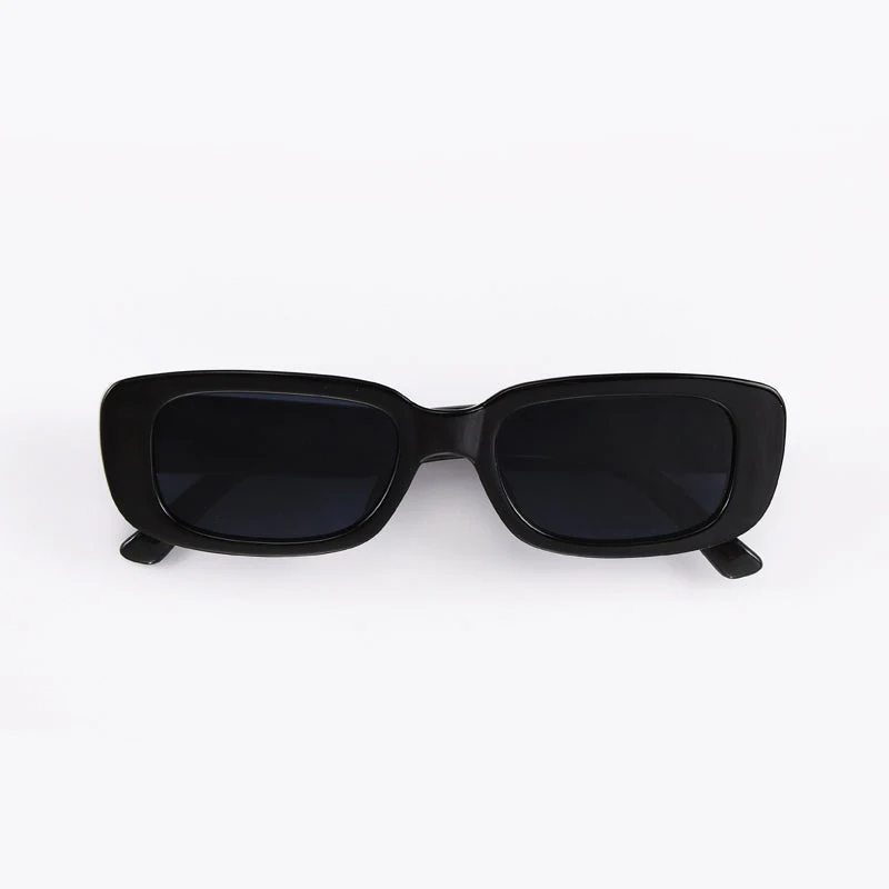 Chic Black Rectangle Sunglasses - Image 8