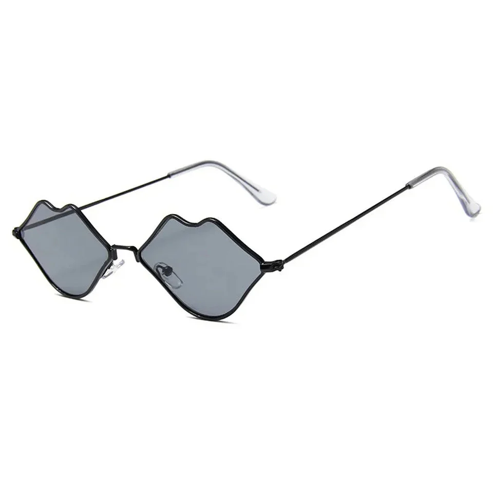 Chic Red Lips Cat Eye Sunglasses for Women - Image 12