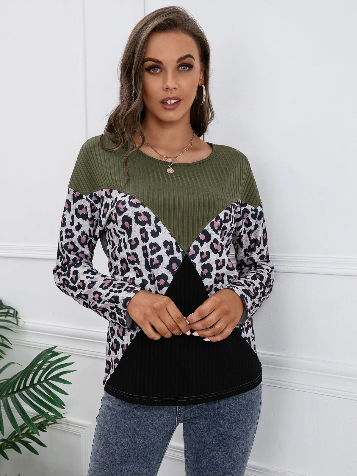 Color Block Ribbed Knit Sweater - Image 10