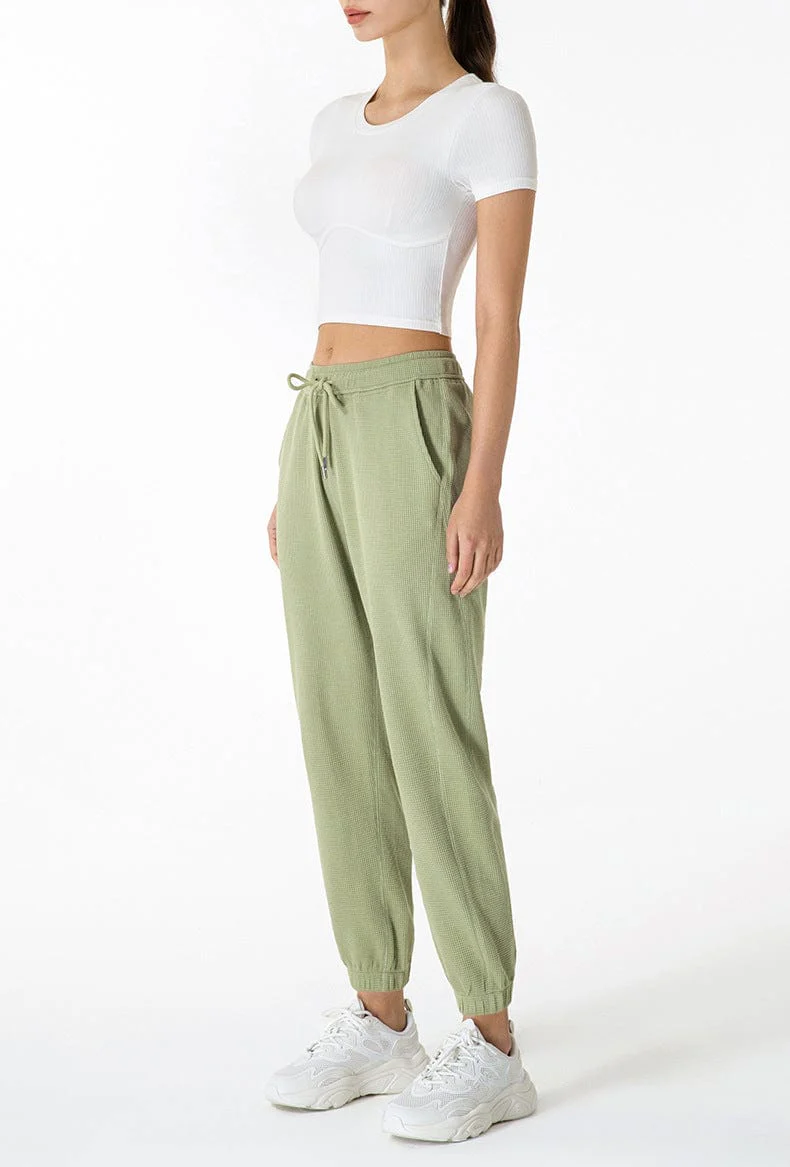 Contouring Cropped Tee Shirt - Image 11