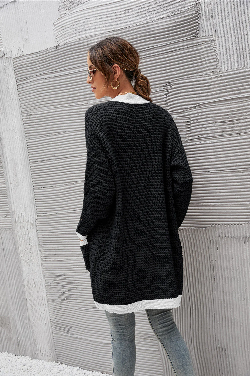 Contrast Binding Knit Cardigan - Image 4