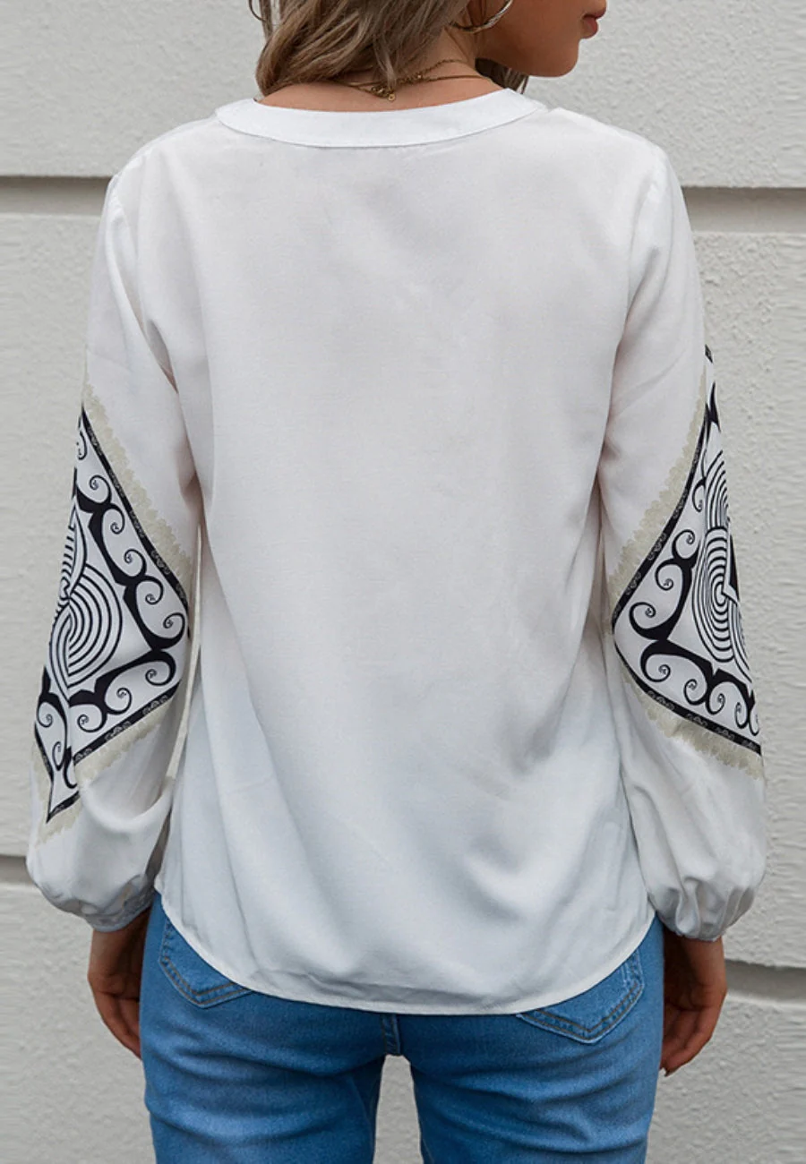 Contrast Boho Print Blouse - Image 4