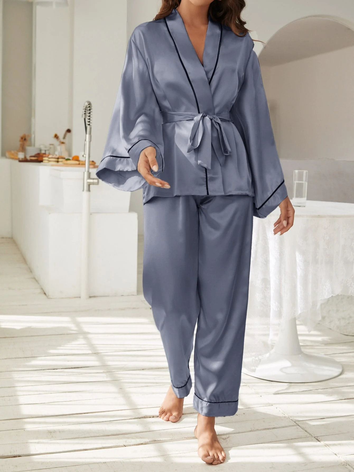 Contrast Piping Robe Top and Pajama - Image 7