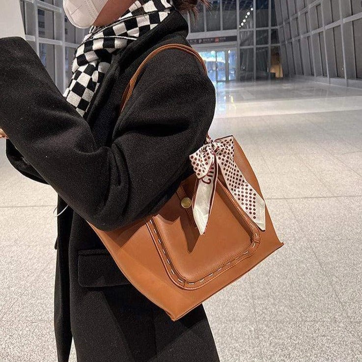 Contrast Stitching Asymmetrical Top Bag - Image 2
