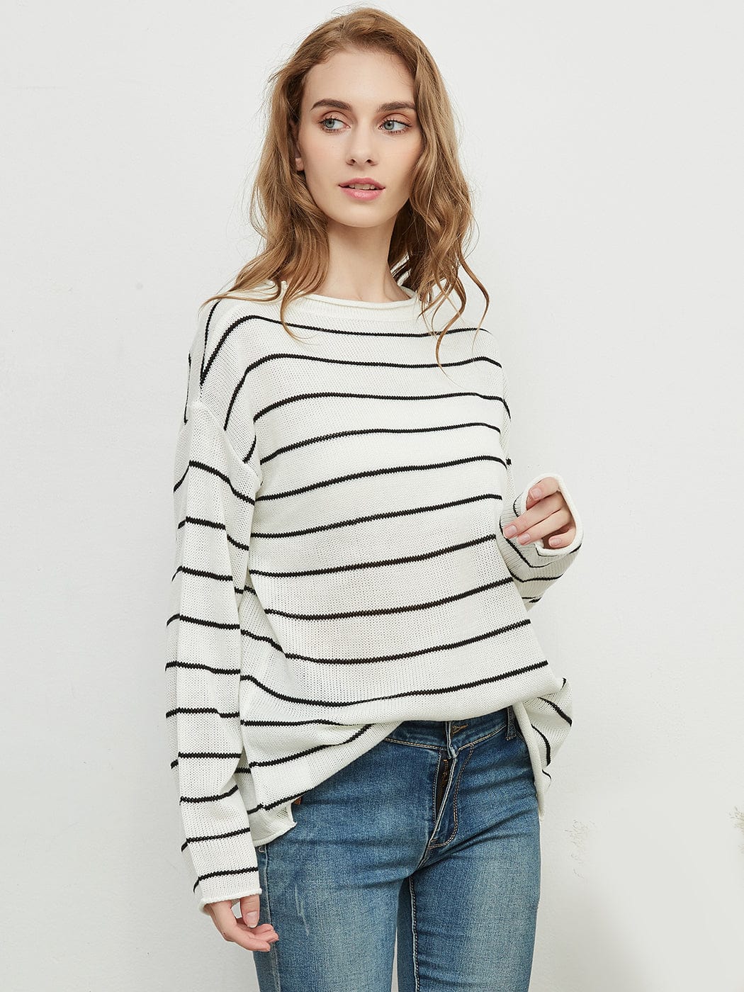 Crew Neck Minimalist Striped Sweater - Image 7