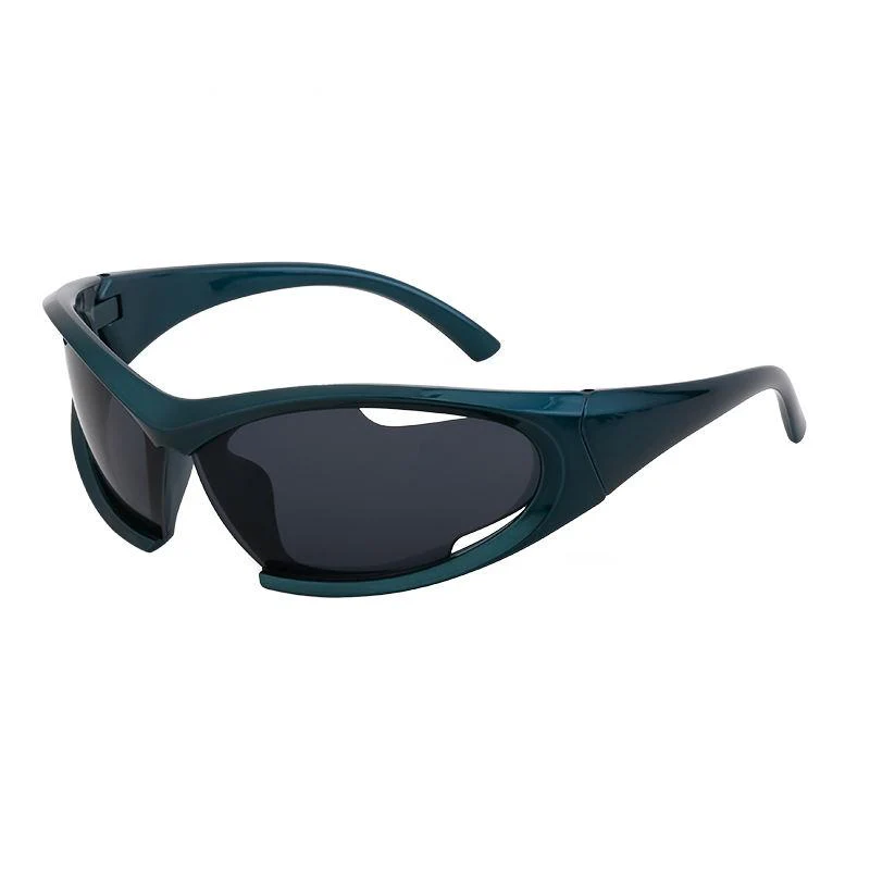Dynamic Y2K Punk Sunglasses - Image 3