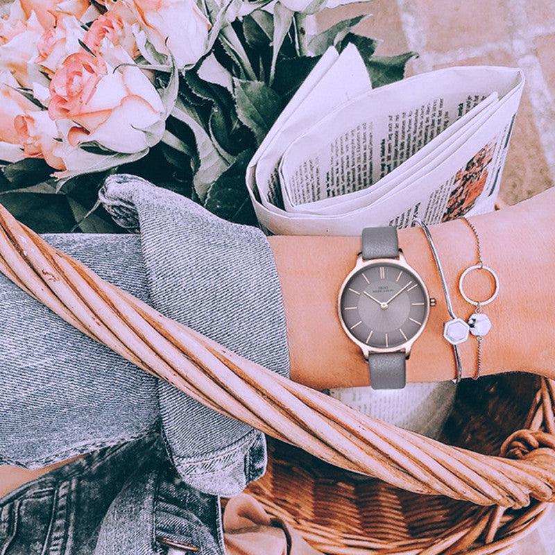 Elegant Waterproof Quartz Watch - Image 6