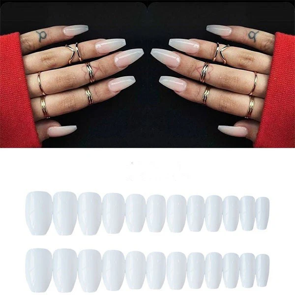 Fake nails can be taken with long and short styles - Image 6
