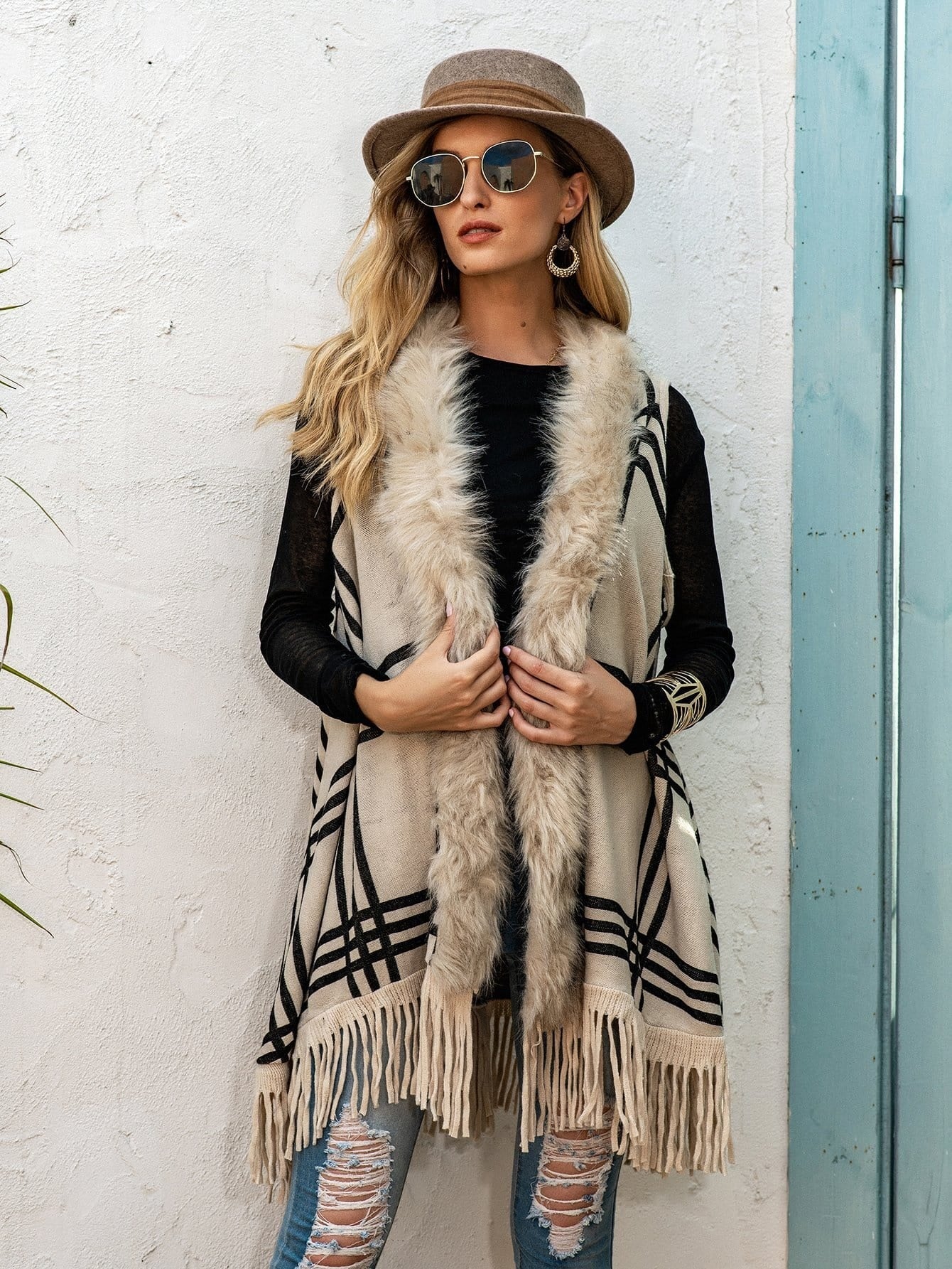Faux Fur Trim Printed Vest - Image 2