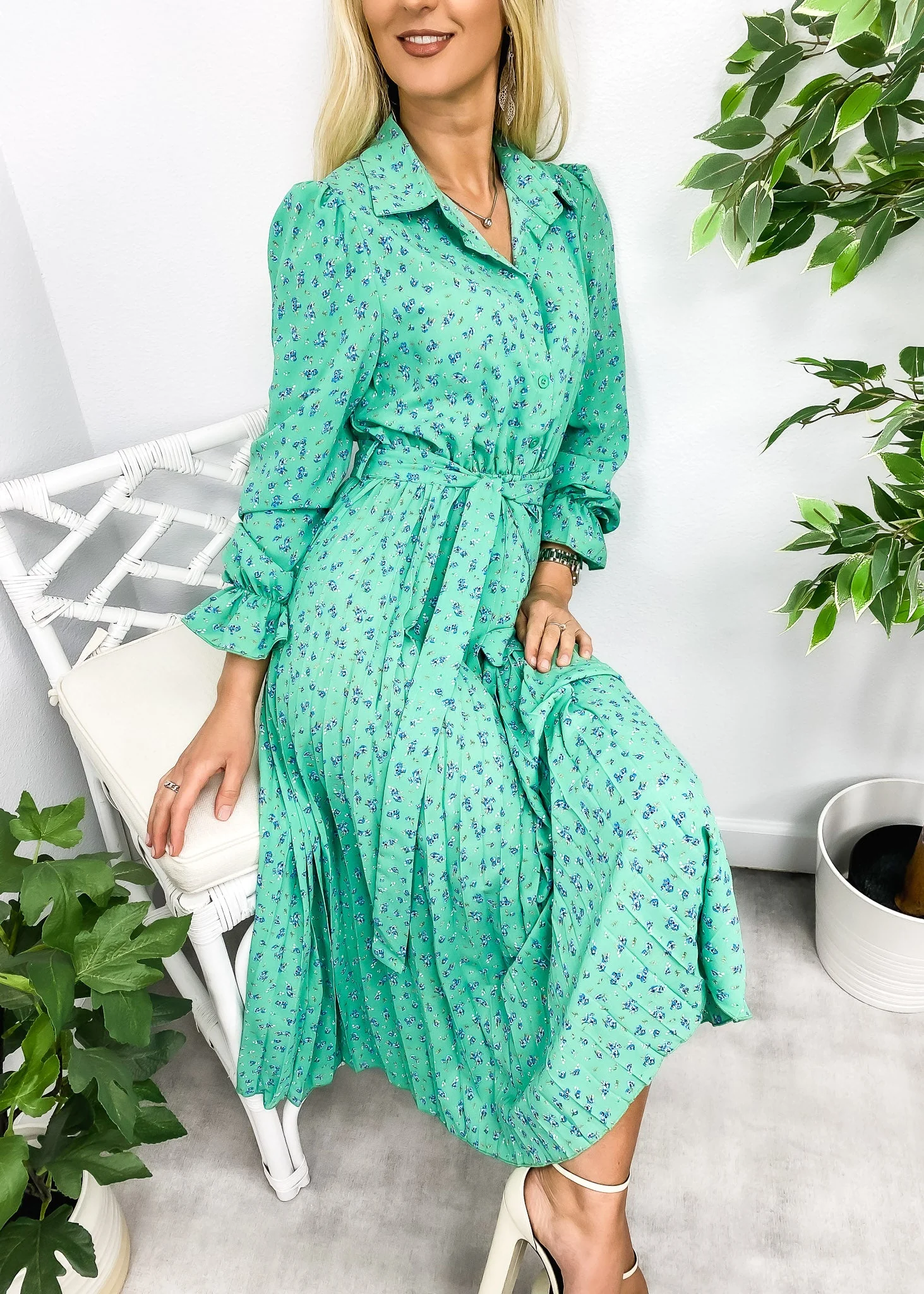 Floral Collared Pleated Dress - Image 7