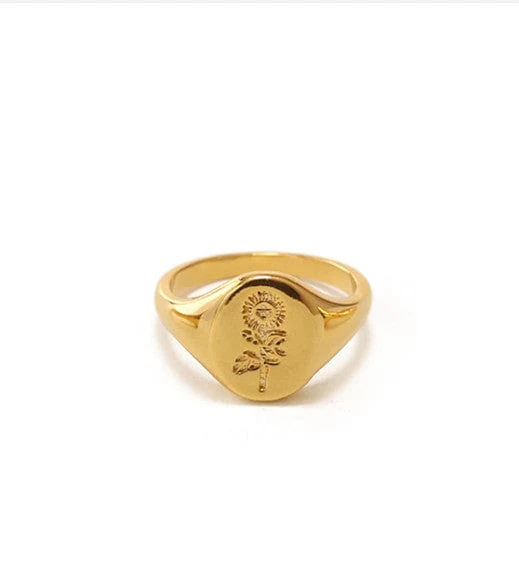 Floral Embossing Gold Ring - Image 3
