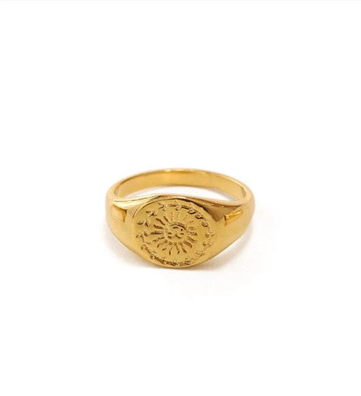 Floral Embossing Gold Ring - Image 7