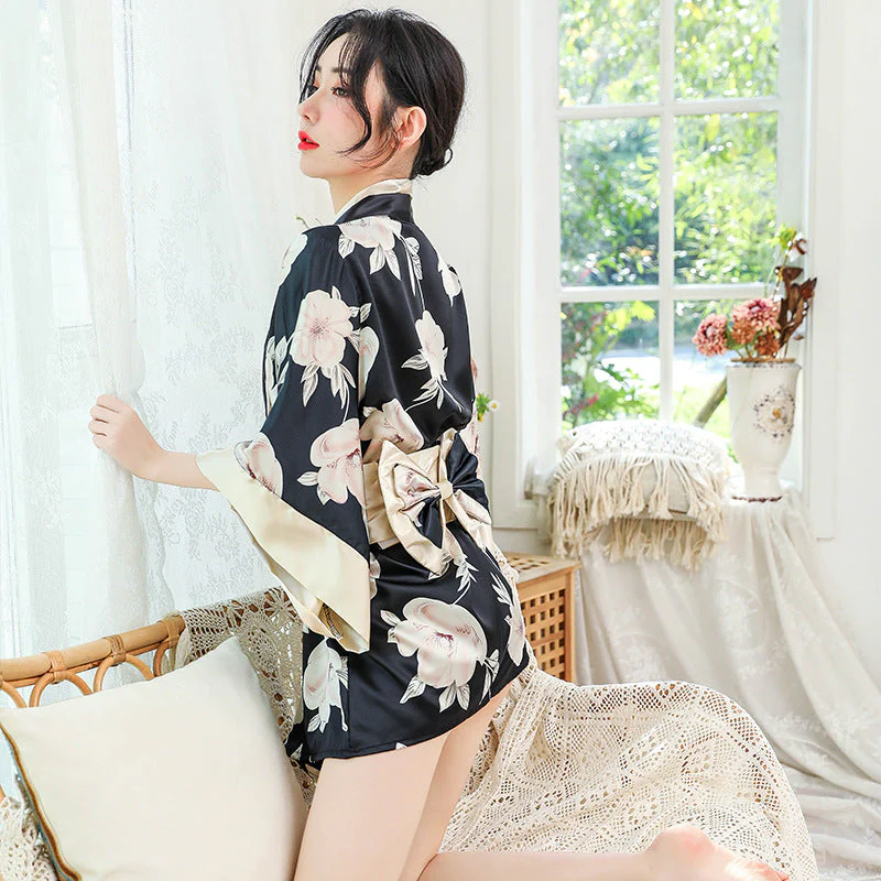 Floral Japanese Kimono Bathrobe in 3 Variations - Image 4