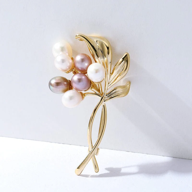 Flower Bundle Brooch with Pearls and Leaves - Image 4