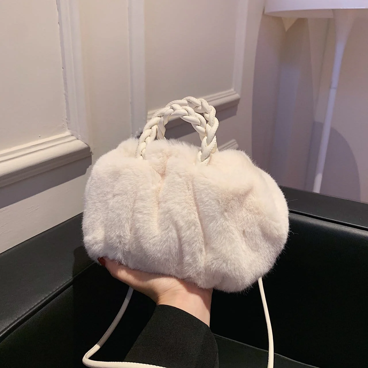 Fluffy Braided Handle Bag - Image 10