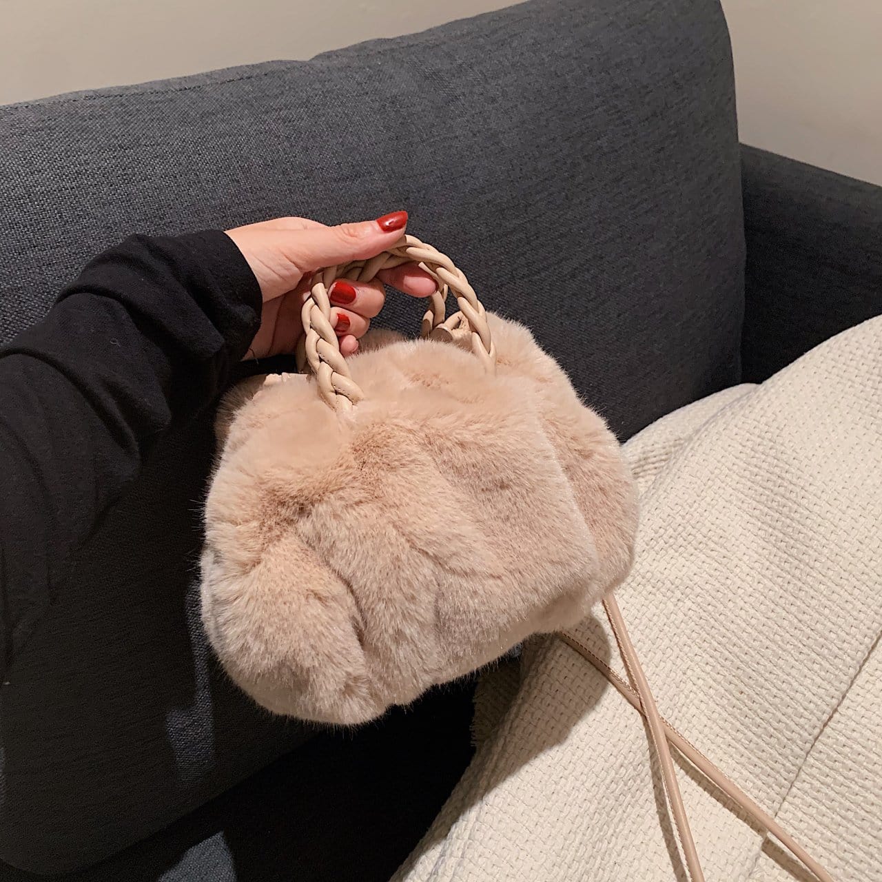 Fluffy Braided Handle Bag - Image 3