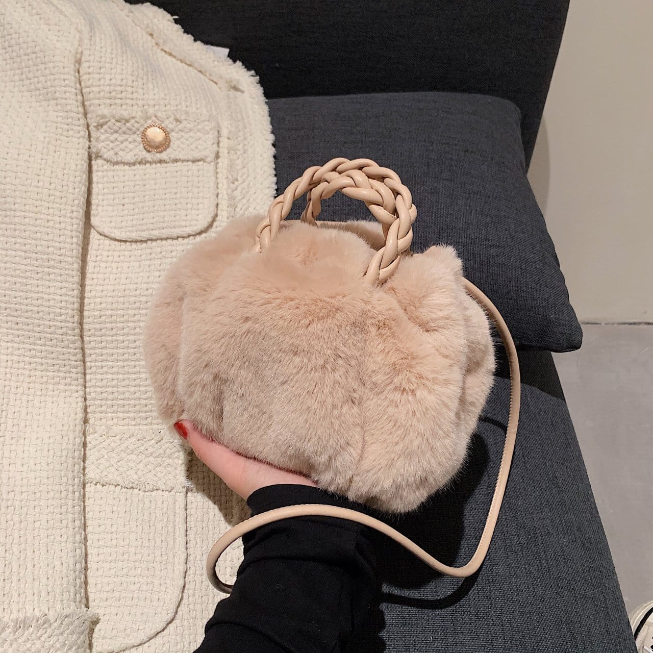 Fluffy Braided Handle Bag - Image 5