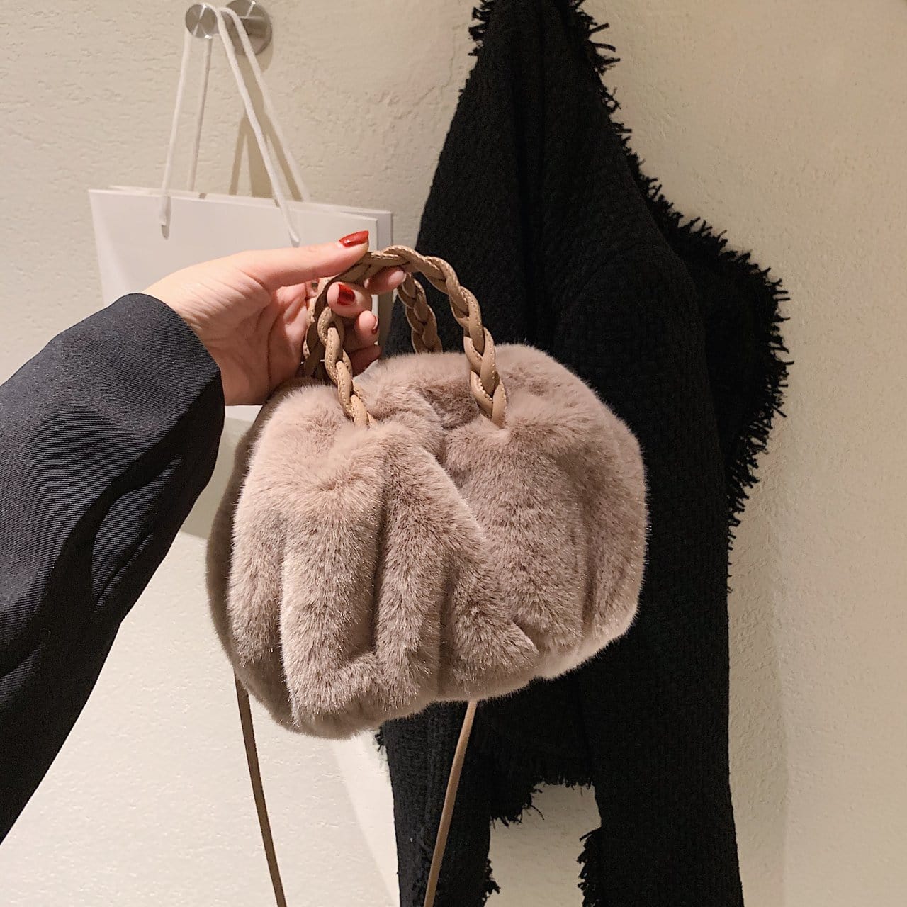 Fluffy Braided Handle Bag - Image 6