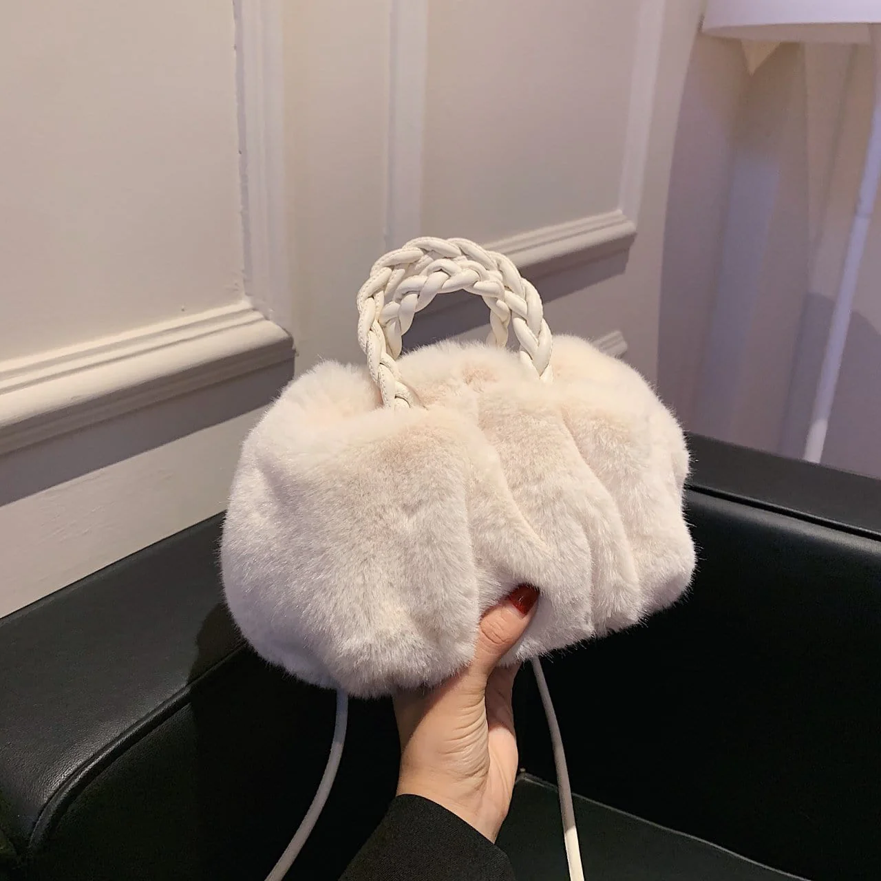 Fluffy Braided Handle Bag - Image 9