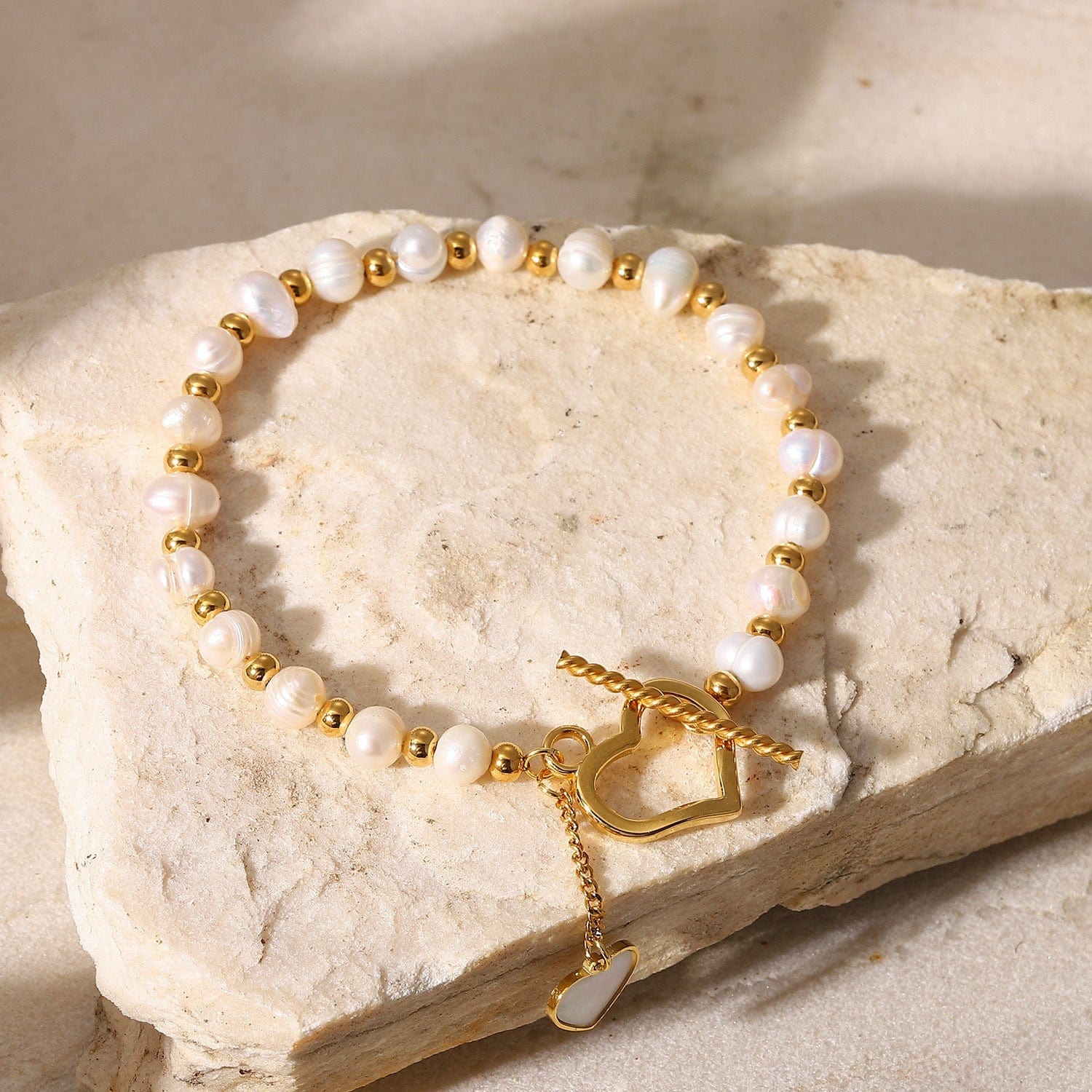 Freshwater Pearl Heart Clasp 18K Gold-Plated Bracelet - Image 3