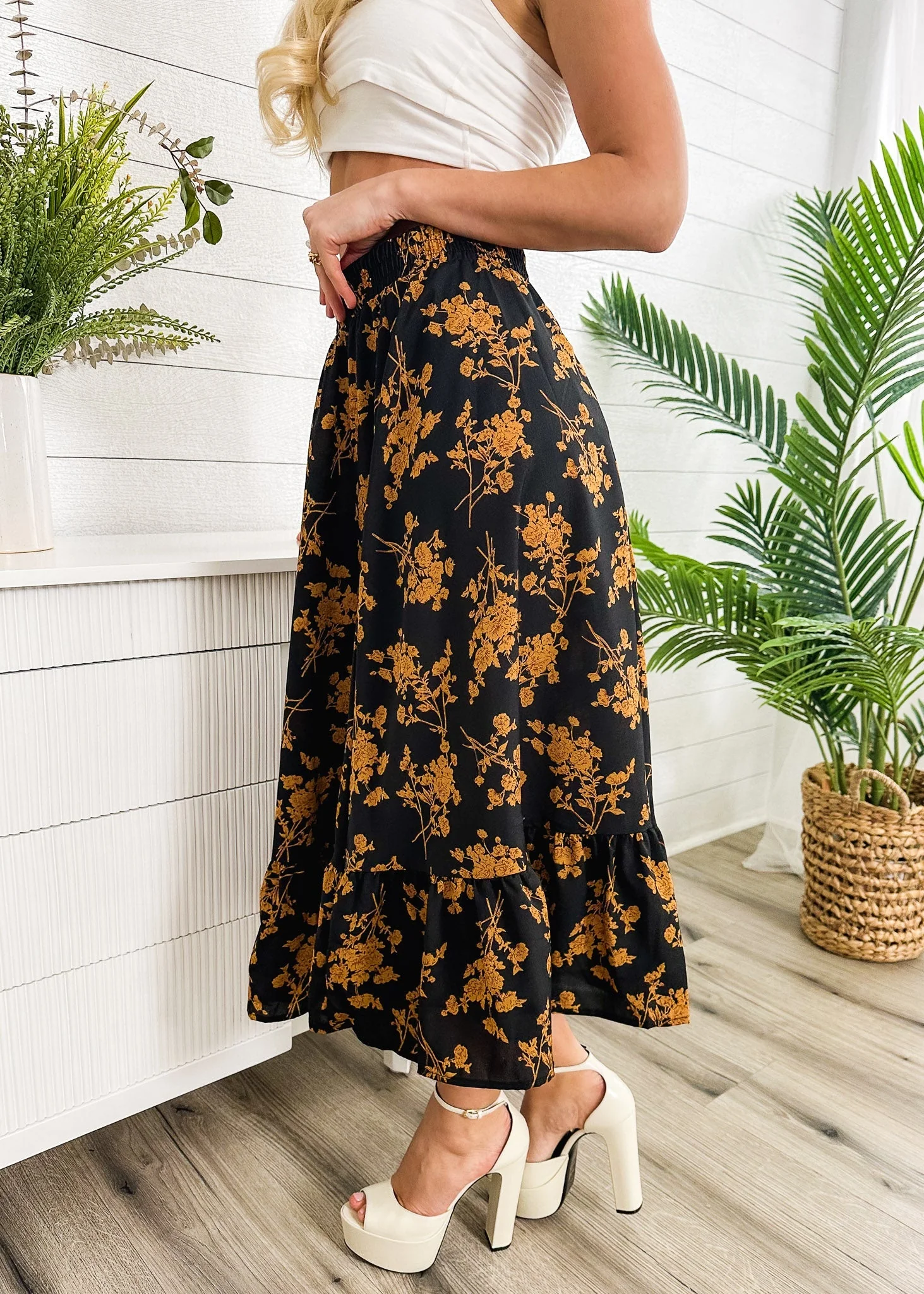 Gartered Floral Print Midi Skirt - Image 21