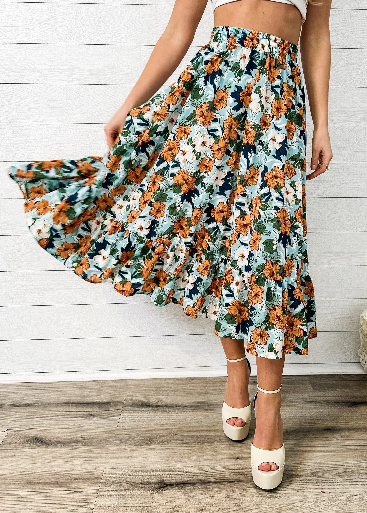 Gartered Floral Print Midi Skirt - Image 27