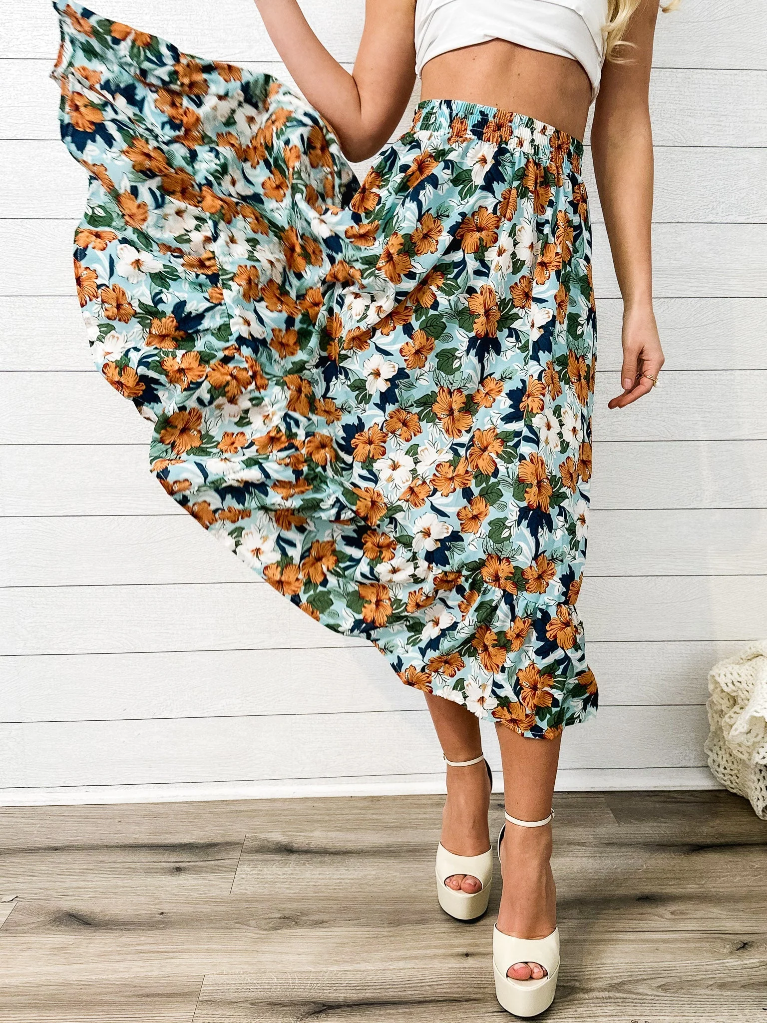 Gartered Floral Print Midi Skirt - Image 28