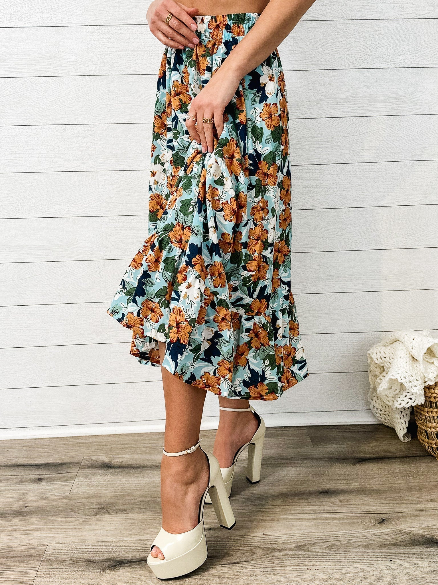 Gartered Floral Print Midi Skirt - Image 29