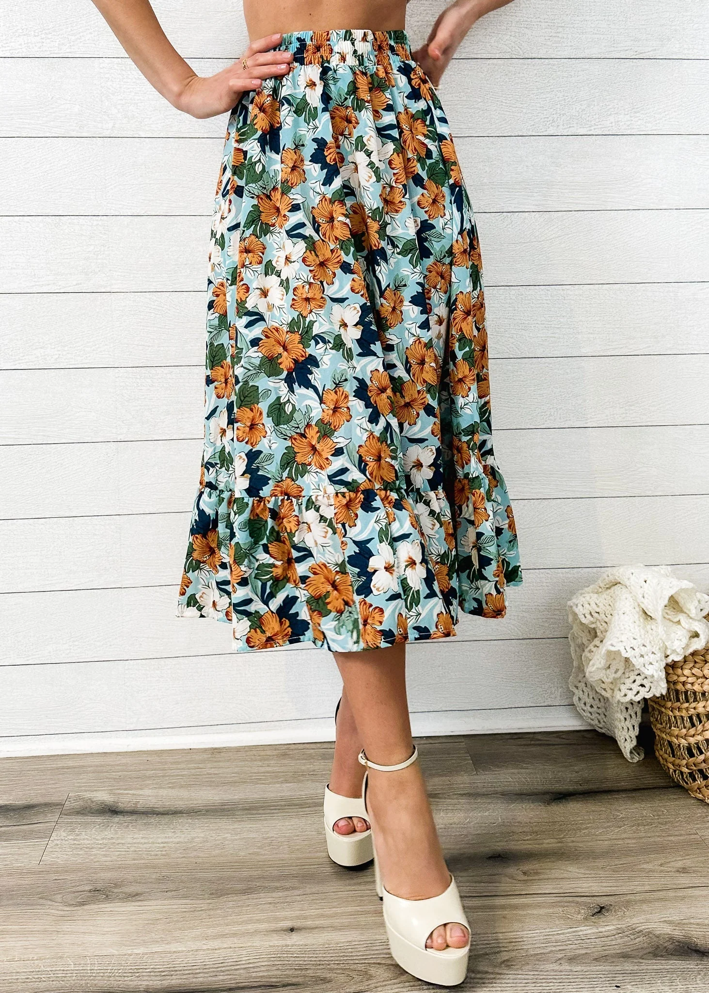 Gartered Floral Print Midi Skirt - Image 30