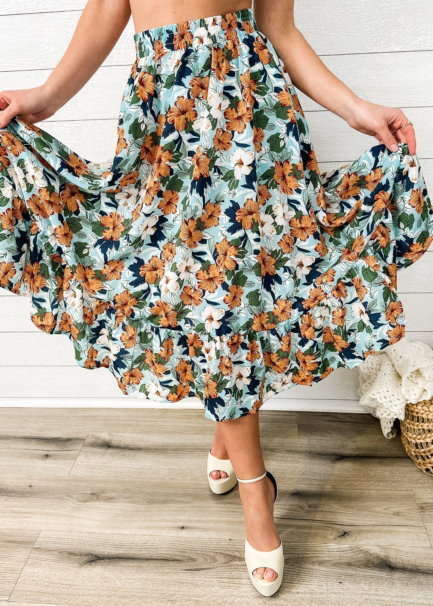 Gartered Floral Print Midi Skirt - Image 31