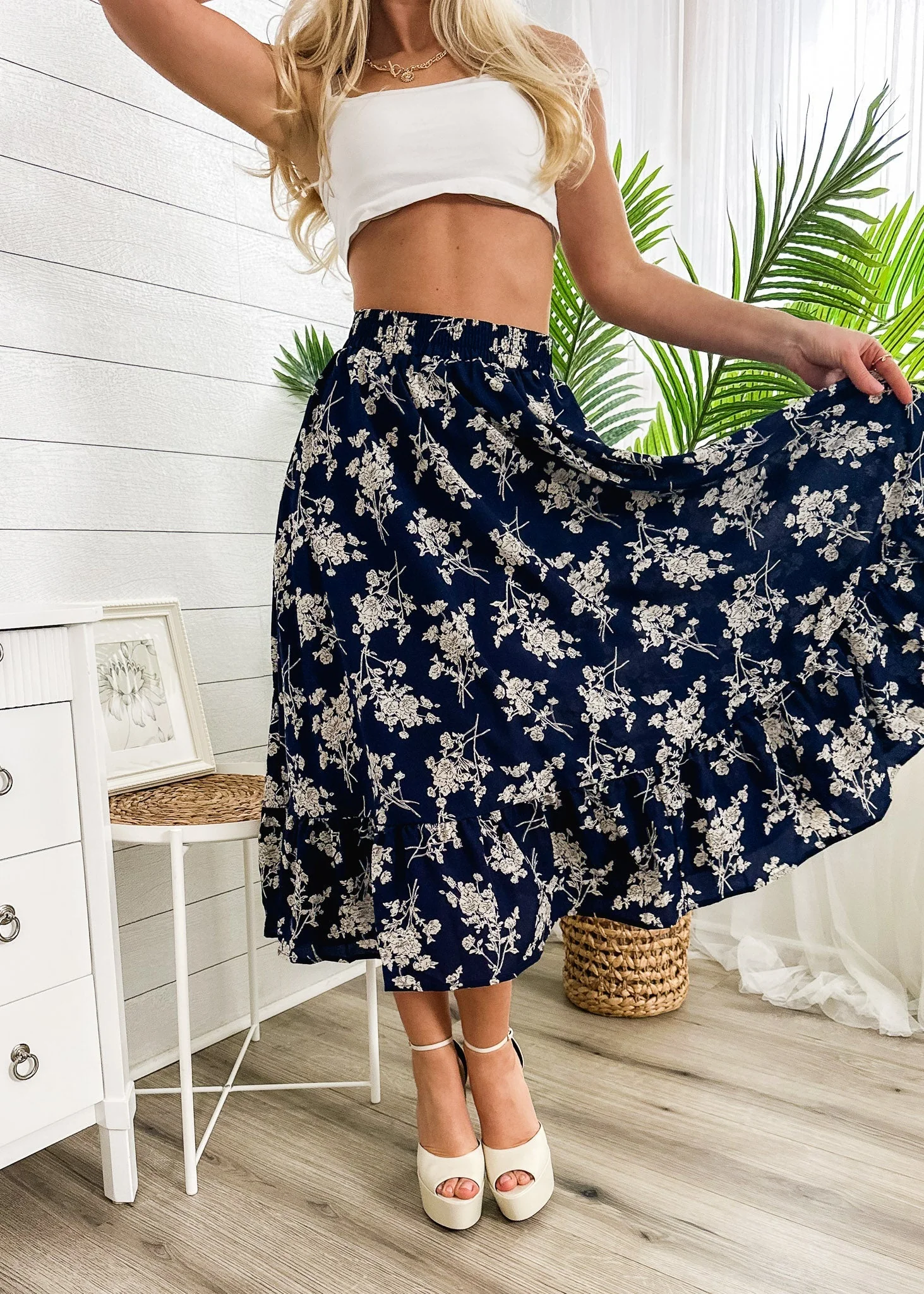 Gartered Floral Print Midi Skirt - Image 4