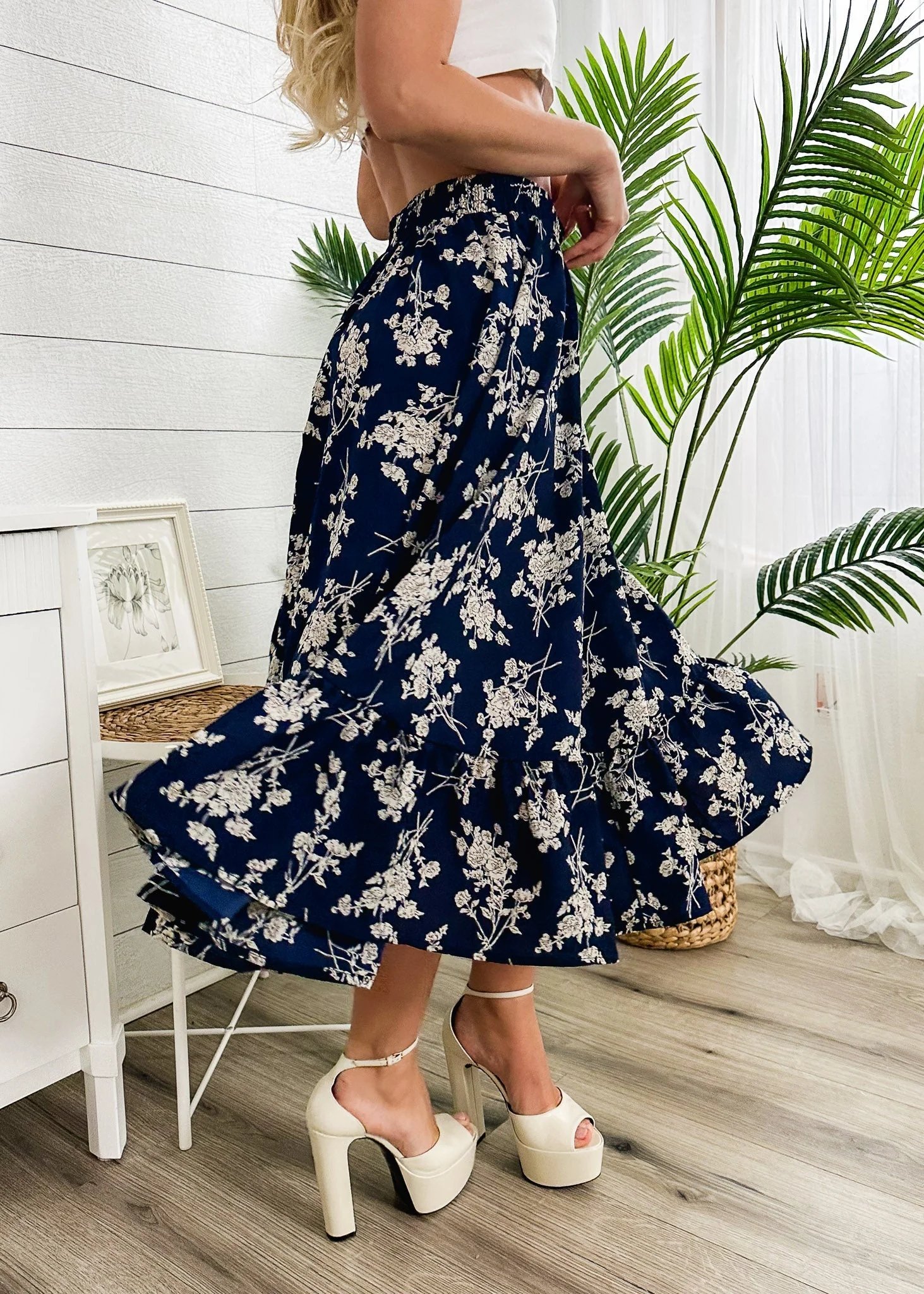 Gartered Floral Print Midi Skirt - Image 6