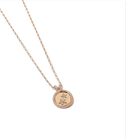 Gold Coin Pendant Chain Necklace - Image 5