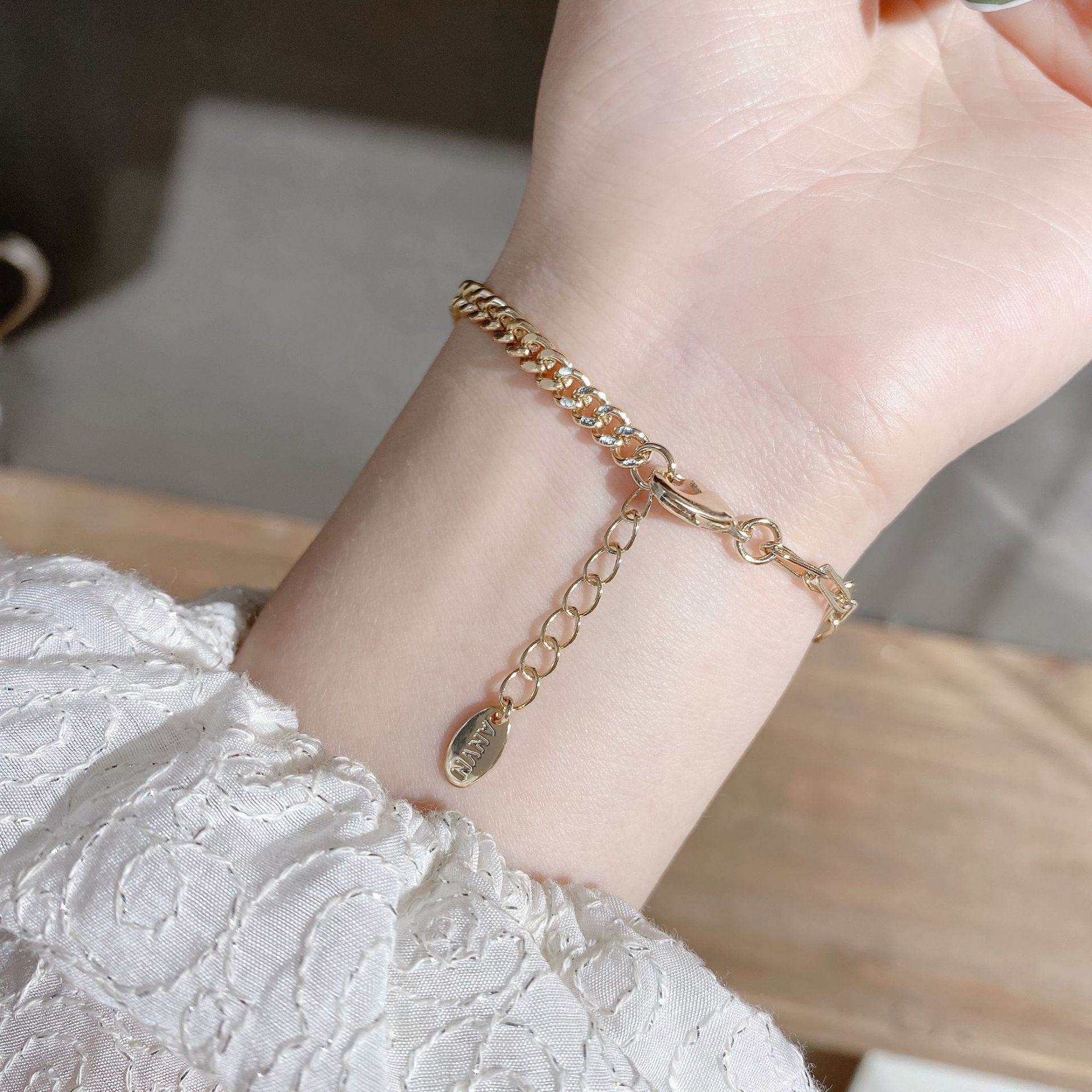 Gold Heart Pendant Bracelet - Image 3