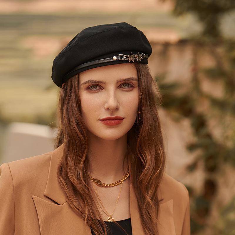 Golden Star Buckle Beret - Image 3