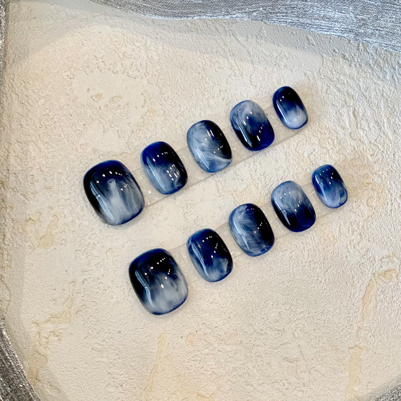 Gradient Black Cat's Eye Simple Nail Stickers - Image 6