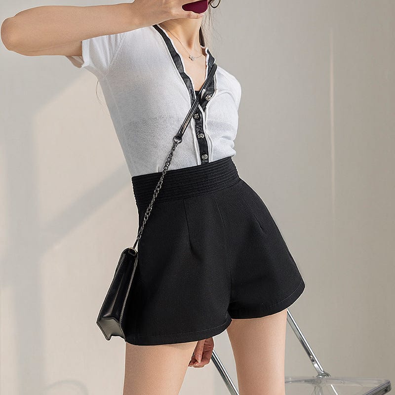 High Rise Loose Fit Shorts - Image 2