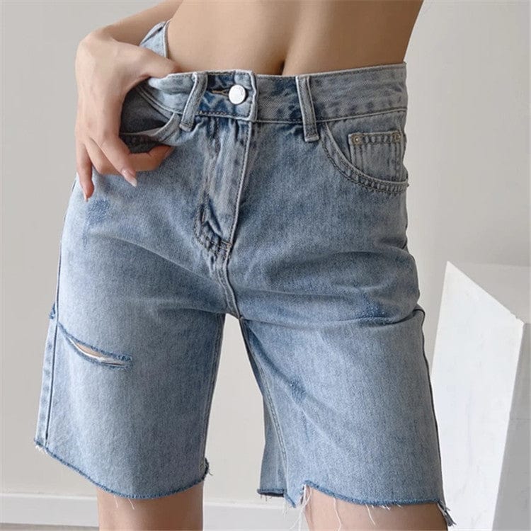 High Rise Relaxed Distressed Dad Denim Shorts - Image 3