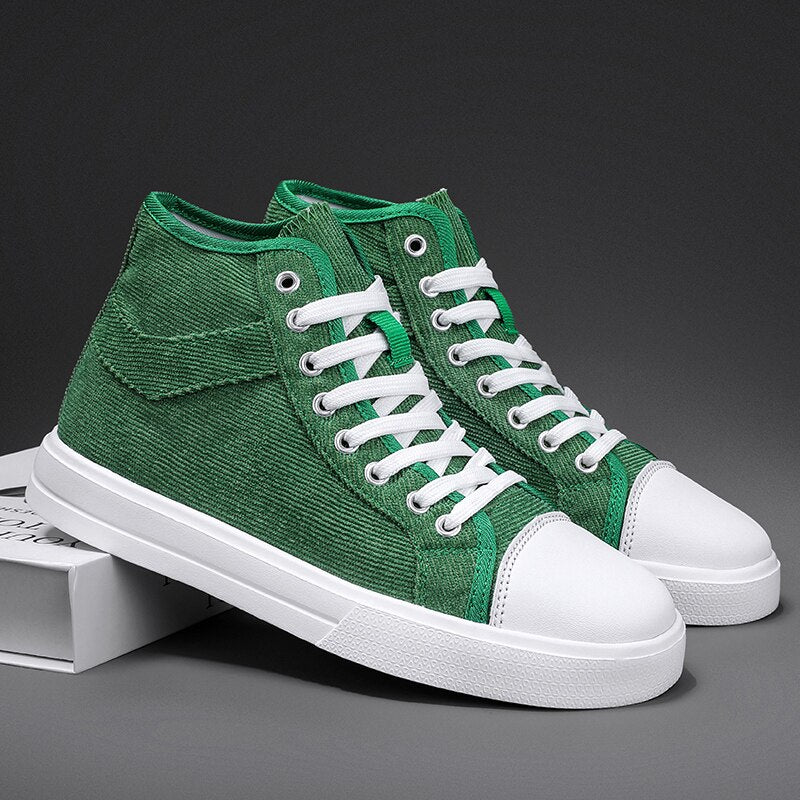 High-Top Skateboarding Shoes - Image 12