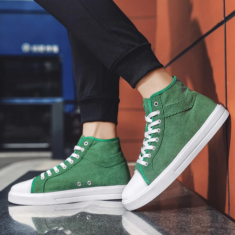 High-Top Skateboarding Shoes - Image 19