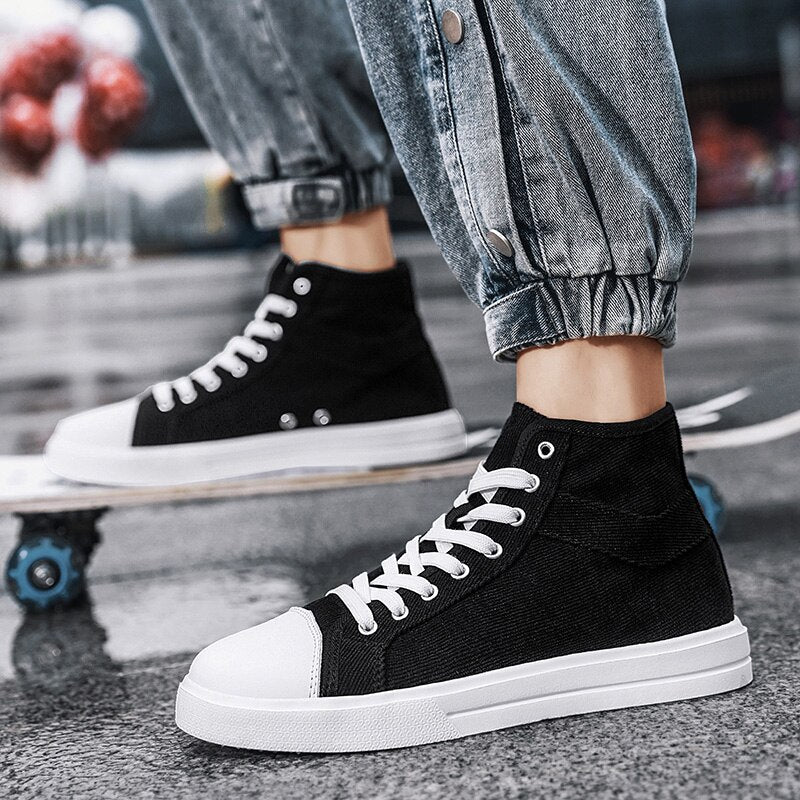 High-Top Skateboarding Shoes - Image 24