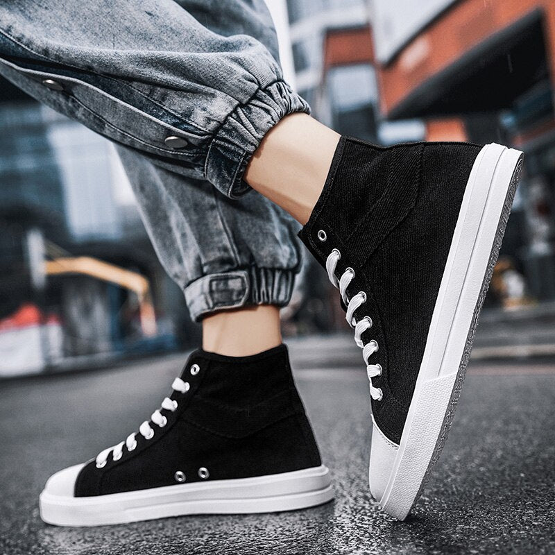 High-Top Skateboarding Shoes - Image 25